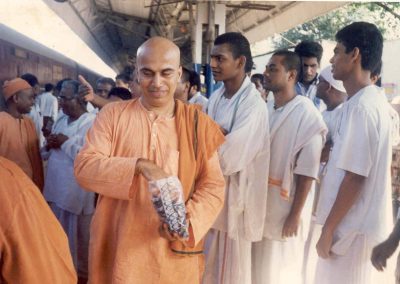 1997|HDH bidding farewell to Swami Tyagananda
