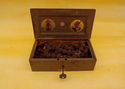 1990, Aug 15 | A Wooden box with Rudraksh bead string given to The Young Avatar by Kripananda Variyar
