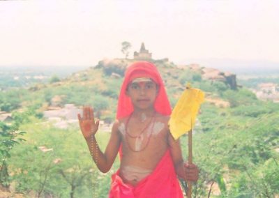 1988 | Rare Photographs of The Avatar donning the Saffron Robe Given to Him by Aruṇagiri Yogīśvara
