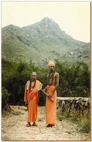 1994 | Photograph of The Avatār with His Vedānta Guru Mātā Vibhutānandapuri